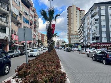 Ordu Caddesinde Lüks Dairemiz Satışa Sunulmuştur.