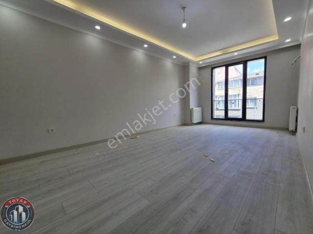 Ordu Caddesine Cephe Kiralık Sıfır Asansörlü Arakat Daire