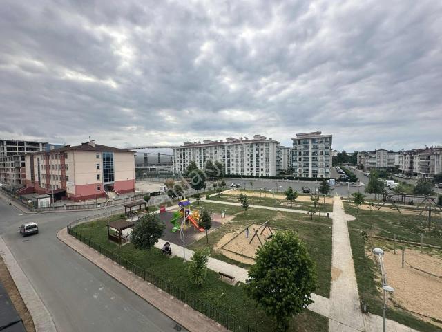 Durugöl Mahallesi'nde Ferah Açık Mutfaklı 3+1 Kiralık Daire