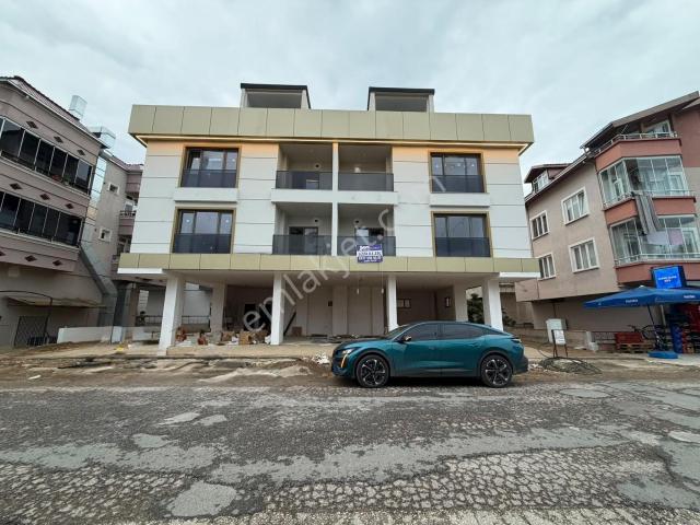 Ordu Hekimoğlu Emlak'tan Akyazı Mh'de Kiralık Geniş 2+1 Daire