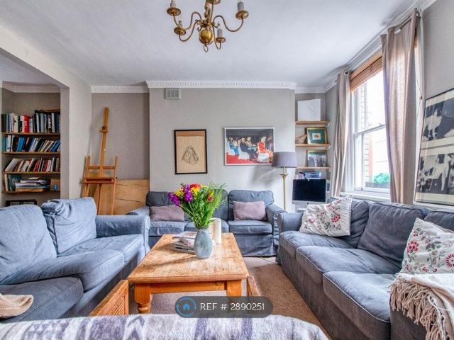 Orde Hall Street, London WC1N, 4 bed flat to rent, £6,200 pcm | PrimeLocation
