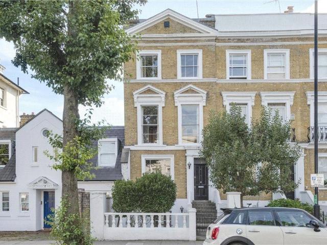 Ordnance Hill, St John's Wood. 3 bed end of terrace house to rent £8,250 pcm £1,904 pw