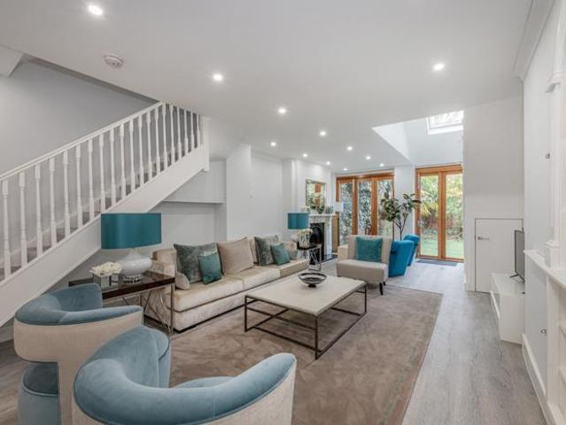 Ordnance Hill, St John's Wood, London. 4 bed terraced house to rent £10,747 pcm £2,480 pw