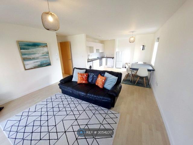 Ordsall Lane, Salford M5, 2 bed flat to rent, £1,195 pcm | PrimeLocation