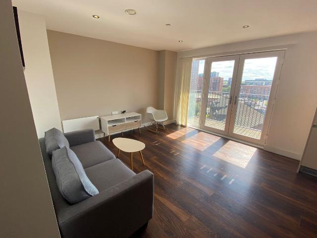 Ordsall Lane, Salford M5, 2 bed flat to rent, £1,300 pcm | PrimeLocation