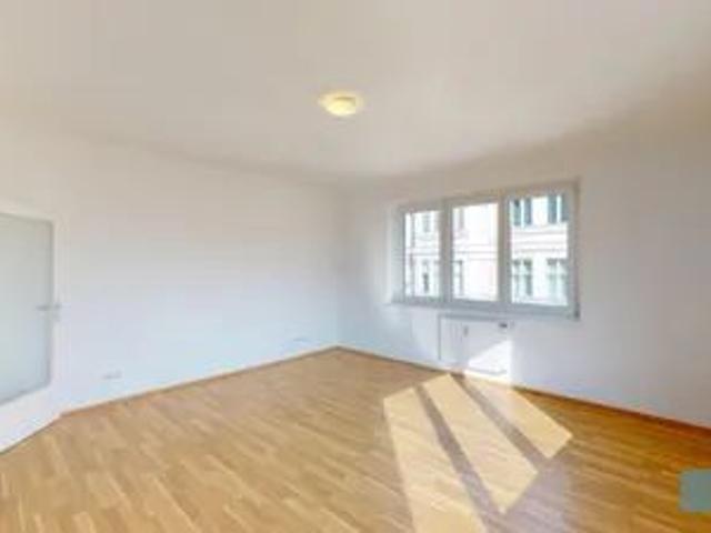 orea | Direkt bei der Mariahilfer Straße: charmante 1 Zimmer Wohnung | Smart besichtigen · Online anmieten
