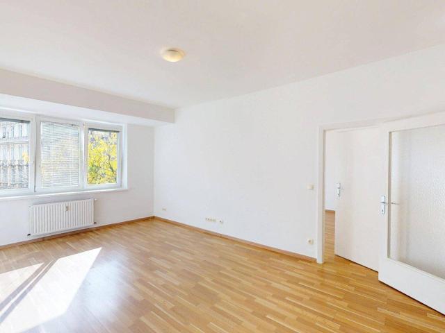 orea | Einzigartige 2,5 Zimmer Wohnung direkt bei der Mariahilfer Straße | Smart besichtigen · Online anmieten