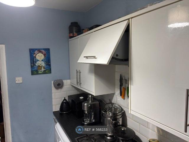 Orford Court, London SE27, 2 bed flat to rent, £1,655 pcm | PrimeLocation