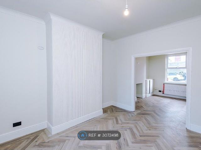 Orford Lane, Warrington WA2, 2 bed terraced house to rent, £1,100 pcm | PrimeLocation
