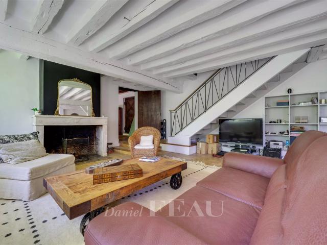 Orgeval — Longère de caractère, jardin clos de mur 155m² Orgeval