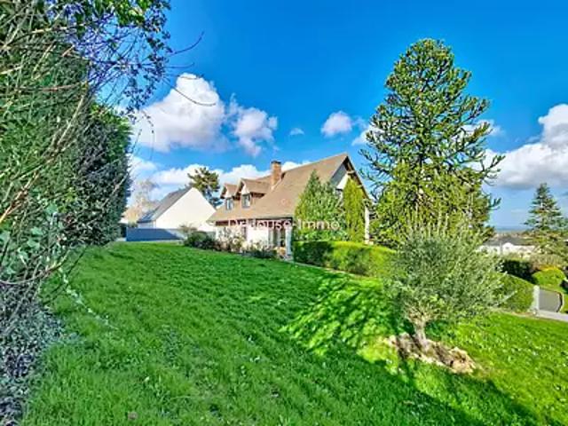 Orgeval 78630 Achat / Vente maison 8 pièces t8 terrasse parking
