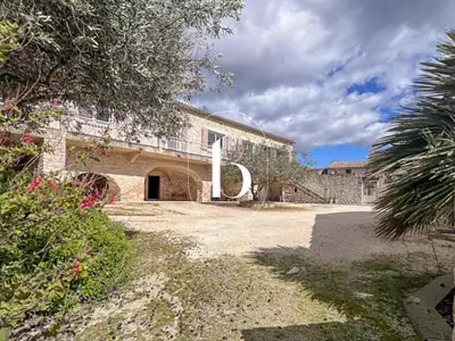 Orgnac l'Aven 07150 Achat / Vente maison 10 pièces t10 au dernier étage piscine