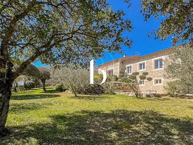 Orgnac l'Aven 07150 Achat / Vente maison 8 pièces t8 au dernier étage terrasse