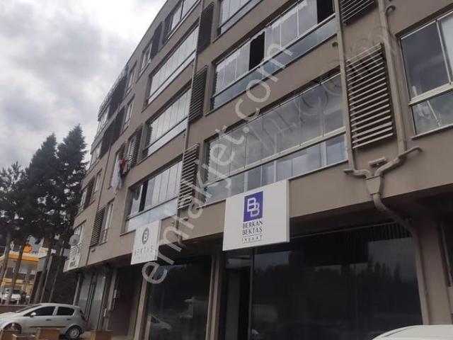 Orhangazi Mahallesi Panaroma Sitesi'nde Kiralık Geniş 3+1 Daire