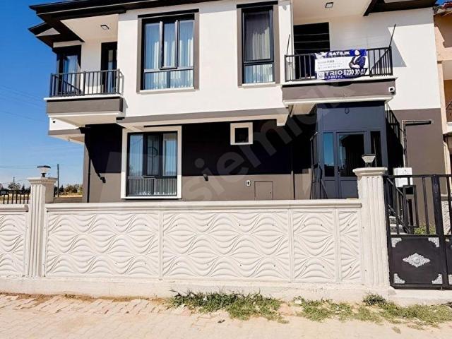 ORHANGAZİ MH. DEVLET HASTANESİ YAKINI LÜKS 5+1 TRİPLEX VİLLA