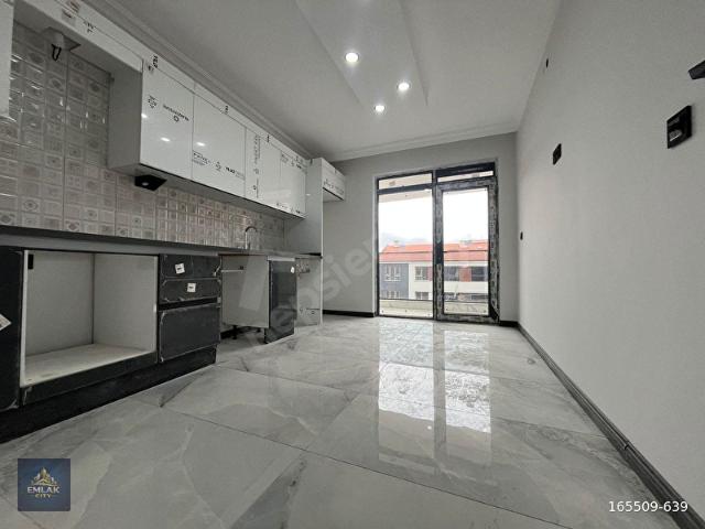 ORHANGAZİ MH. E.BANYOLU,YERDEN ISITMA ÇİFT CEPHE LÜX 2+1 BS54