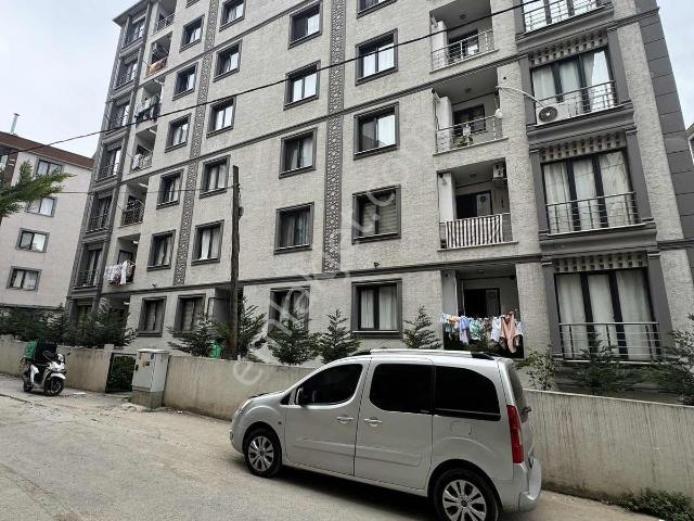 Orhangazi Mh Merkezi Konumda Site İçin 2+1 Daire