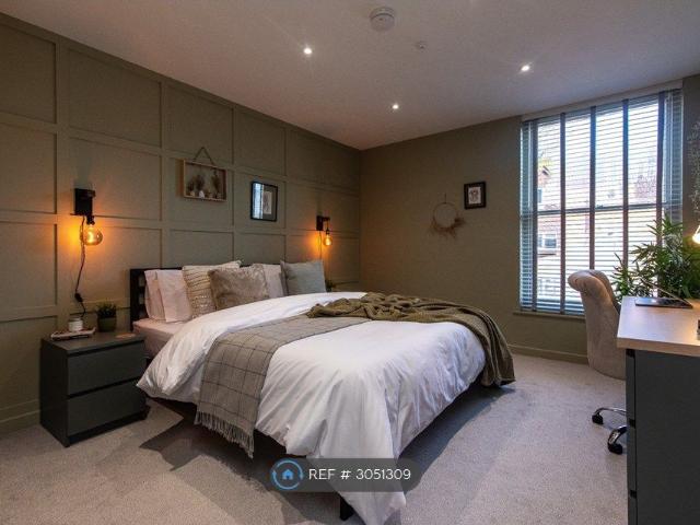 Oriel House, Northampton NN1, 2 bed flat to rent, £1,695 pcm | PrimeLocation