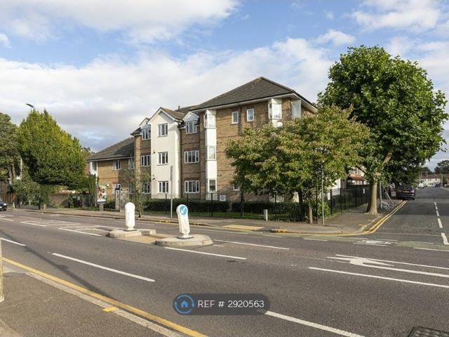 Oriel House, Romford, Essex RM7, 2 bed flat to rent, £1,750 pcm | PrimeLocation
