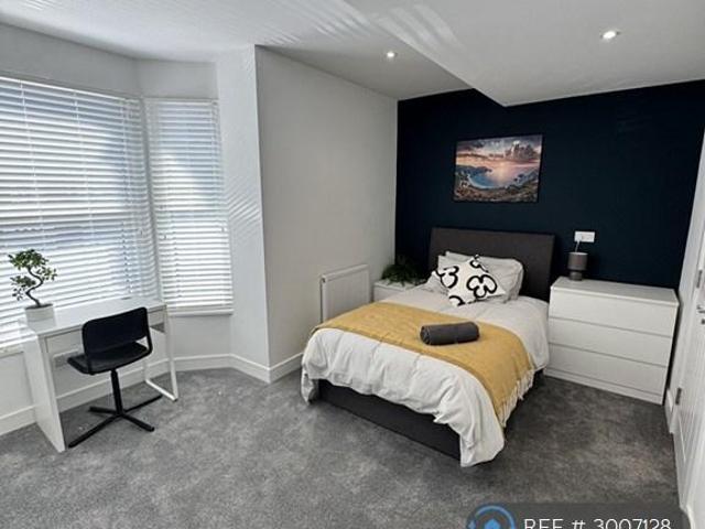 Oriel Road, Portsmouth, PO2 1 bed in a house share to rent £800 pcm £185 pw