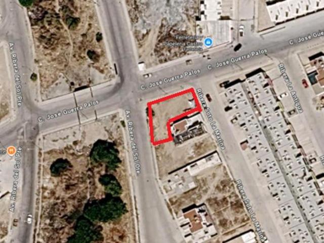 ORIENTE 100 % COMERCIAL CABECERA DE MANZANA CON 3 FRENTES