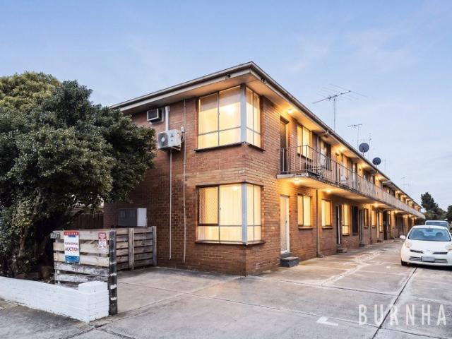 Original Top Floor Apartment with Excellent Potential!