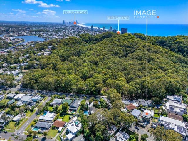 Original Burleigh Beauty with Dual Living