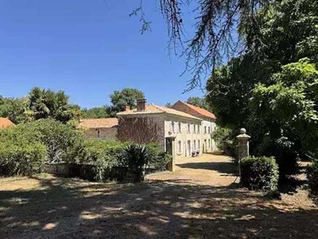 Orignolles 17210 Achat / Vente maison 8 pièces t8