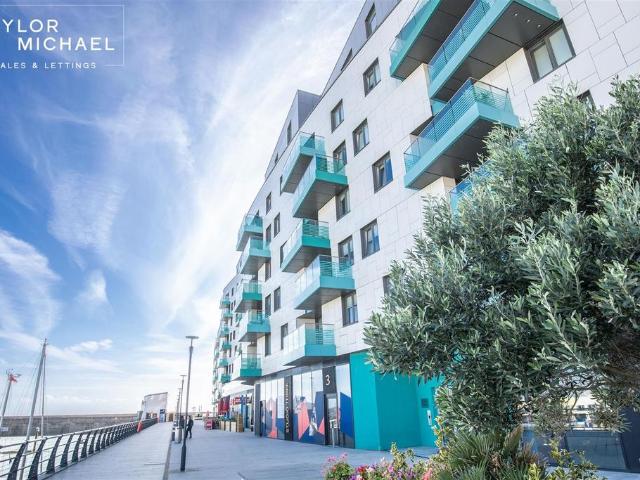 Orion, Brighton Marina Village, Brighton 2 bed apartment to rent £1,850 pcm £427 pw