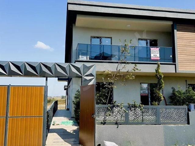 ÇORLU ÖNERLERDE SATILIK 2+1 VİLLA