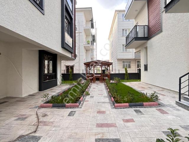 Çorlu Ç.çeşmede Site İçinde 2+1 Satılık Daire