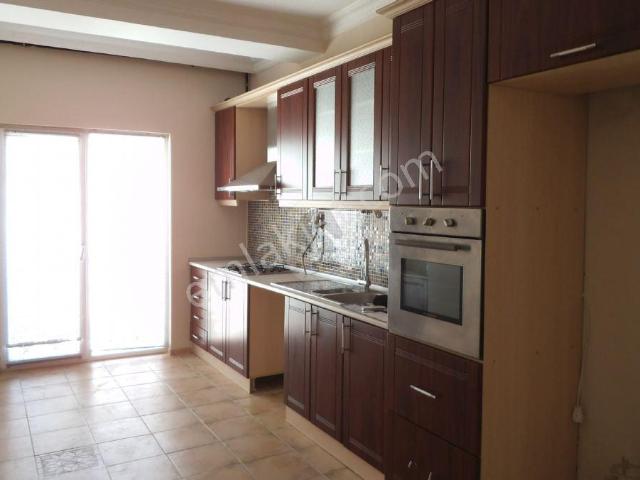 Çorlu Eski Salı Pazarında Site İçinde Satılık Daire P.no:3075 M