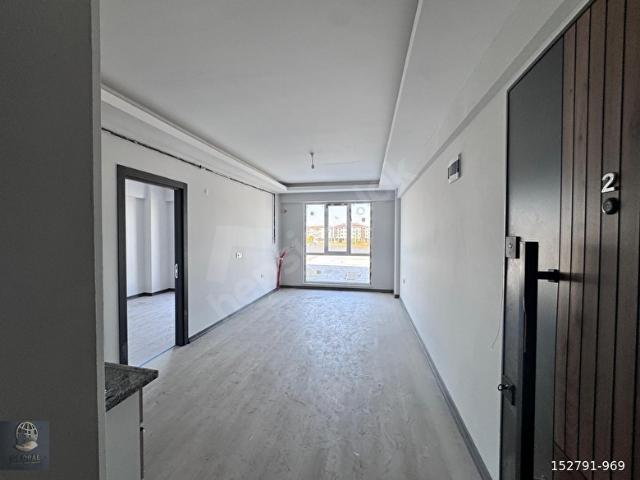 ÇORLU HATİP MAH HAVUZLU SİTE İÇERİSİNDE SATILIK 1+1 DAİRE