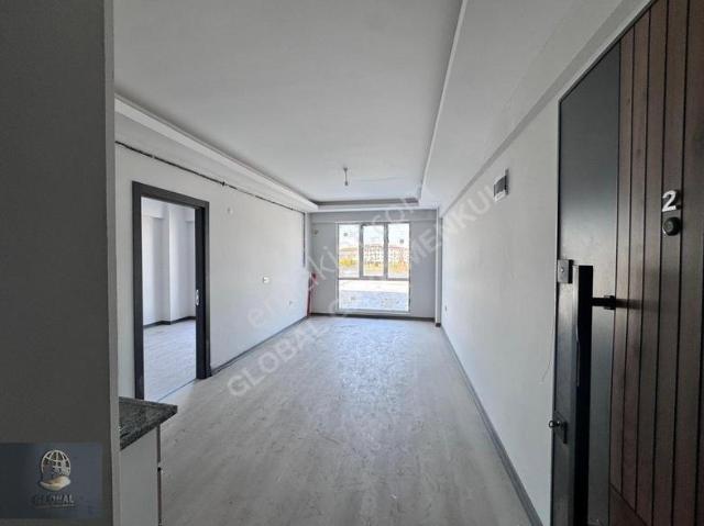 Çorlu Hatip'te Havuzlu Site İçinde Satılık 1+1 Daire 45m²