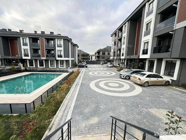 ÇORLU RUMELİDE SİTE İÇİNDE 1+1 HAZIR KİRACILI SATILIK DAİRE