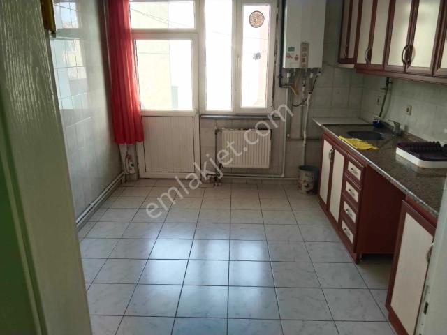 Çorluda Kiralık Daire Heykelde.3+1 3. Kat 140 M2
