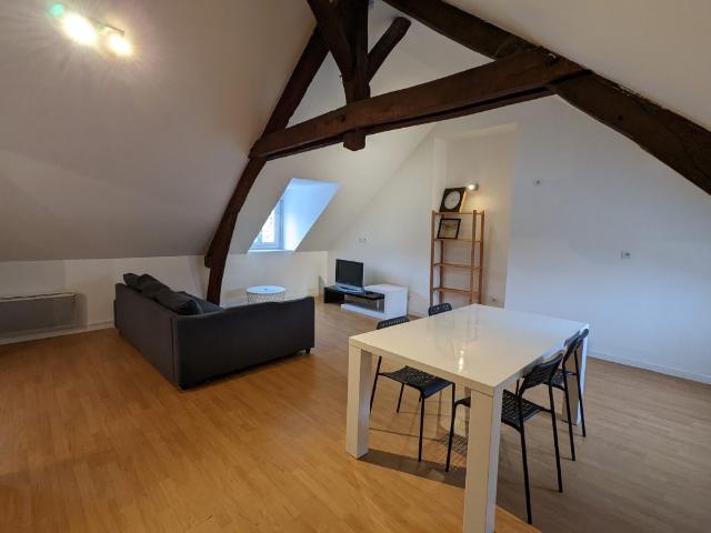 ORLEANS COLIGNY, F3 MEUBLE Orléans 45000