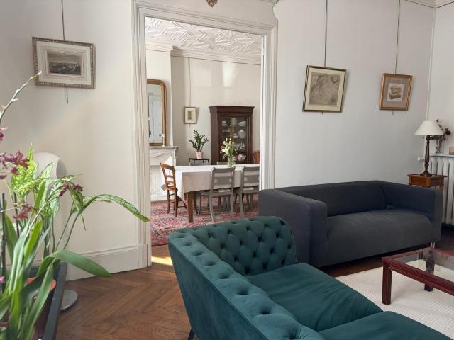ORLEANS DUNOIS maison bourgeoise à vendre jardin et stationnements