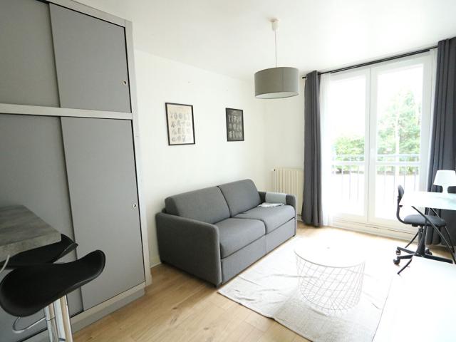 Orléans Studio de 19 m² Parc parking