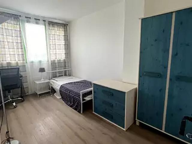 Orléans 45100 Location appartement 1 pièce t1 au dernier étage