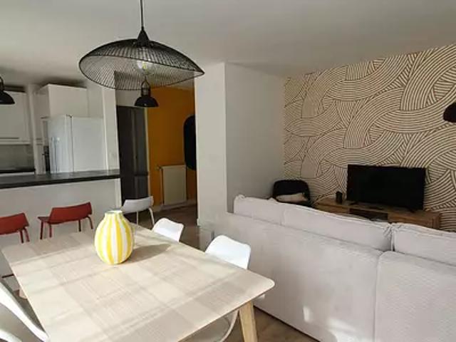 Orléans 45100 Location appartement 5 pièces t5 au dernier étage