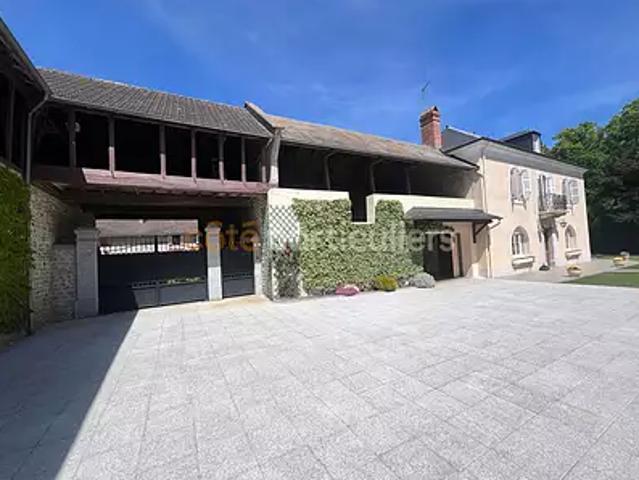 Orleix 65800 Achat / Vente maison 8 pièces t8 au dernier étage