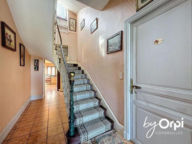 Orpi Combrailles référence 3829 210m² Lapeyrouse