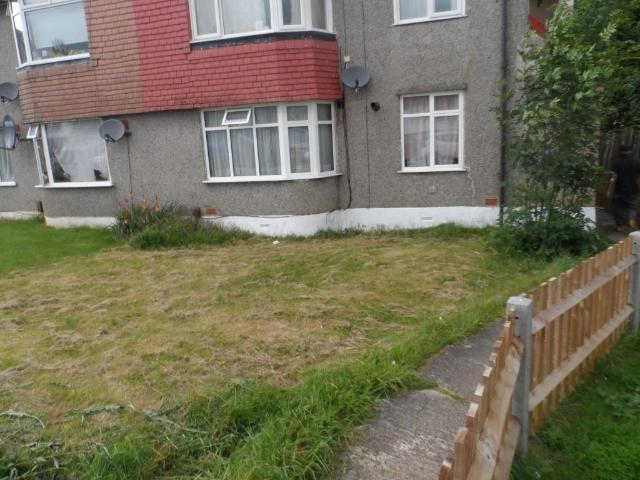 Orpington, LONDON, BR5 2 bed flat to rent £1,550 pcm £358 pw