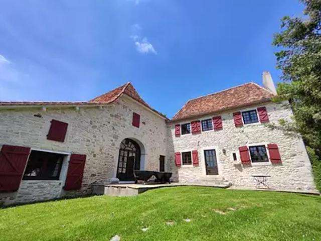 Orriule 64390 Achat / Vente maison 12 pièces t12 piscine