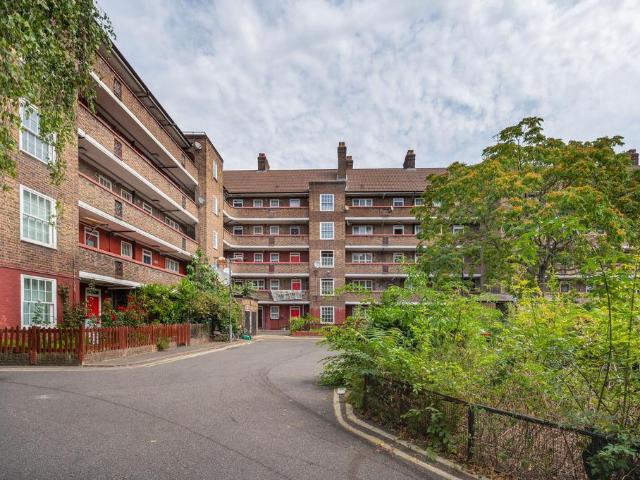 Orsett Street, Vauxhall, London, SE11 2 bed flat to rent £3,500 pcm £808 pw
