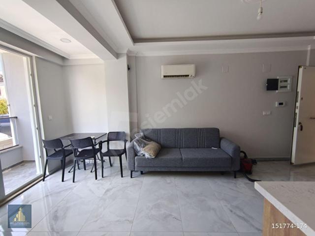 ORTACA CUMHURİYET MAHALLESİNDE SIFIR, EŞYALI 1+1 KISA DÖNEM