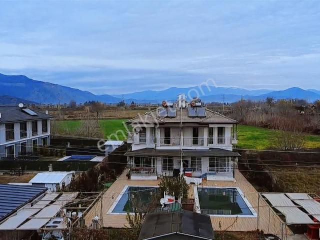 Ortaca Güzelyurtta Havuzlu 4+1 Kiralık Lüks Villa