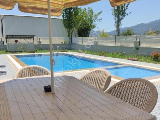 Ortaca Eskiköy Mahallesi'nde Eşyalı Müstakil Havuzlu Kiralık Ev