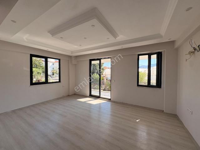 Ortaca Karaburun Da 2+1 Kiralık Daire, Bahçe Katı